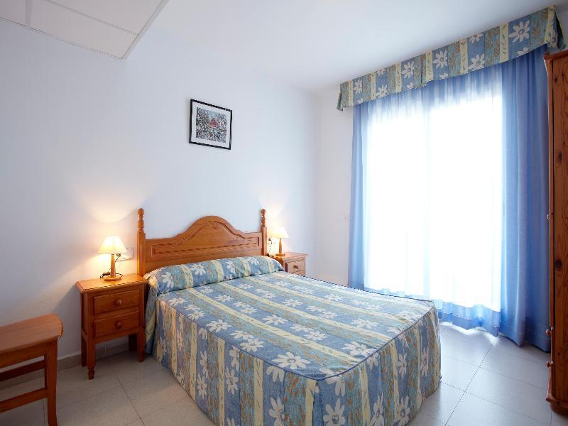Apartamentos Intersalou Priorat Extérieur photo