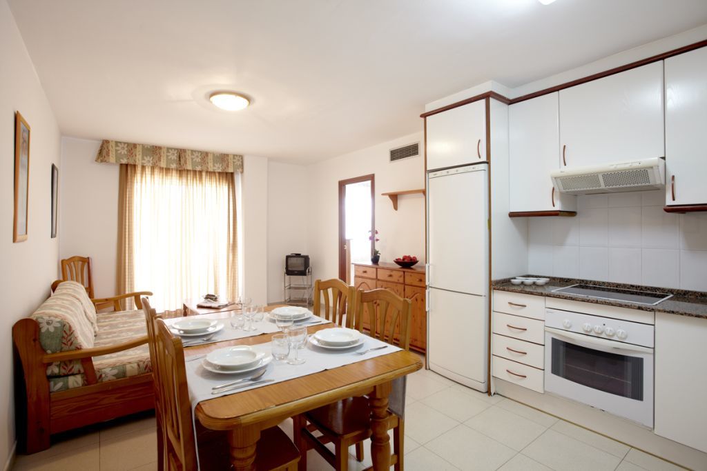 Apartamentos Intersalou Priorat Extérieur photo